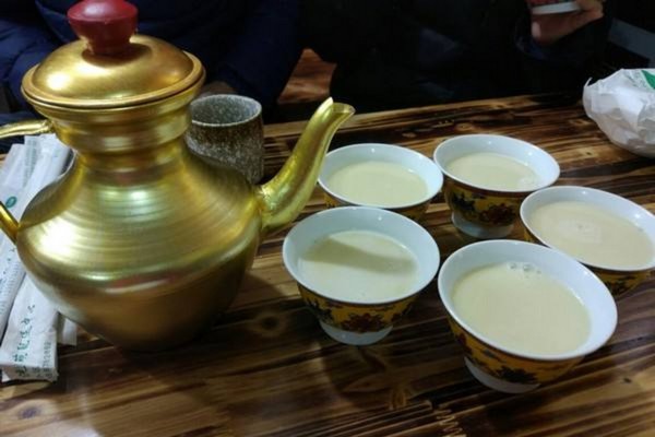 Trà bơ – hay còn gọi là Po Cha