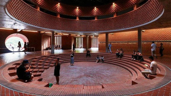 Khám Phá Bảo Tàng Nghệ Thuật Gạch Đỏ: Điểm Đến Không Thể Bỏ Qua Tại Bắc Kinh