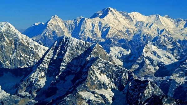 Dãy Himalaya - Cái nôi của những ngọn núi cao nhất thế giới