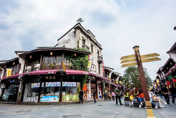 Phố Hoà Phương - Con phố ẩm thực đi bộ nổi tiếng khắp Hàng Châu 