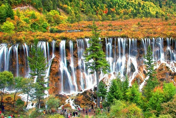 Thác Nhật Nhược Lang hùng vĩ tại Cửu Trại Câu