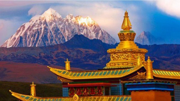 Tu viện Tây Tạng mang vẻ đẹp huyền bí và sử thi