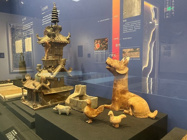 Bảo tàng tỉnh Hồ Bắc tự hào là nơi lưu giữ hơn 200.000 hiện vật