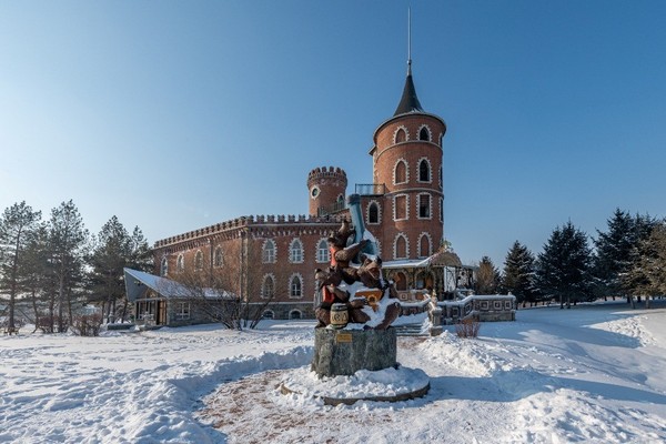 Công trình này được tái thiết dựa trên lâu đài Vodka nguyên bản