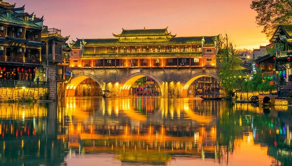 Chiêm ngưỡng cầu Cầu Vồng: Vẻ đẹp dịu dàng, e ấp bên dòng Đà Giang