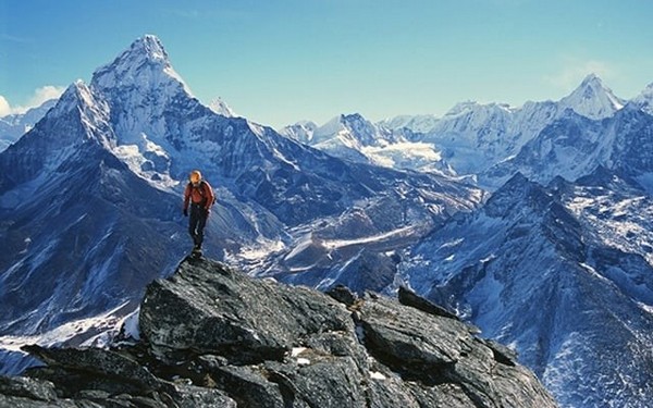 Chinh phục núi Everest, chiêm ngưỡng thế giới từ “nóc nhà” vĩ đại