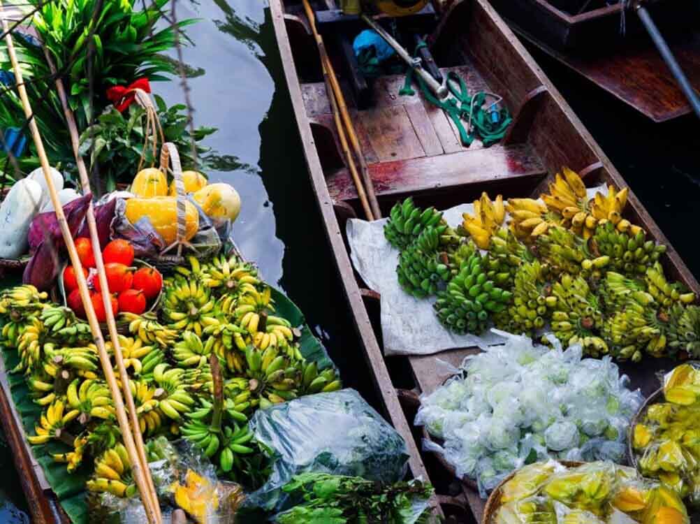 Chợ nổi Damnoen Saduak tại Bangkok
