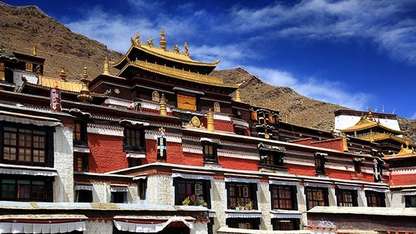 Chùa Tashilhunpo, một trong những tu viện lớn và linh thiêng nhất của Phật giáo Tây Tạng