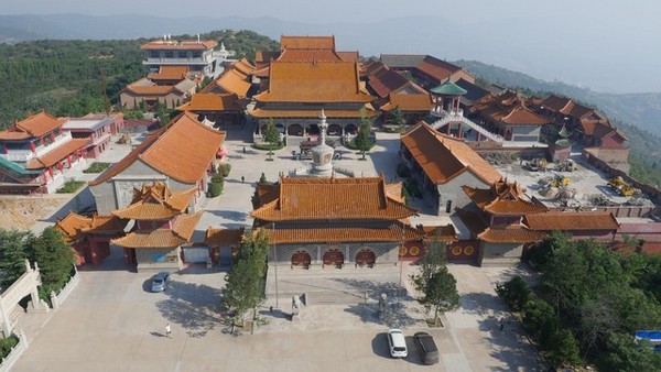 Ngôi cổ tự Bạch Mã, nằm ở phía bắc thành phố Lạc Dương, tỉnh Hà Nam