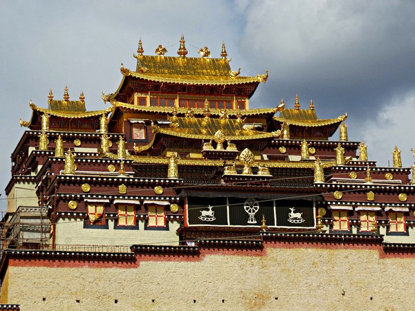 Chùa Tùng Tán Lâm - Tu viện phật giáo Tây Tạng lớn nhất Vân Nam