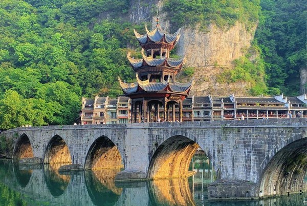 Chiêm ngưỡng Cổ Thành Trấn viễn – Thành cổ đẹp bậc nhất xứ Trung