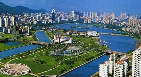 Công viên Bạch Lộc Châu hiện lên như một bức tranh thủy mặc hữu tình