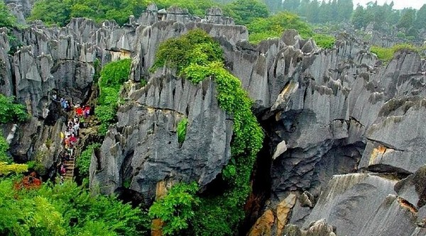 Khám Phá Công Viên Hải Cảnh (Haigeng Park): Tuyệt Tác Bên Bờ Hồ Điền Trì – Cẩm Nang Du Lịch Trung Quốc