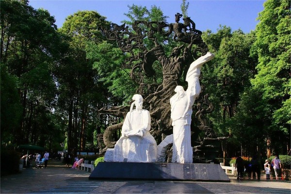 Công viên được thiết kế tinh tế với nhiều khu vực độc đáo