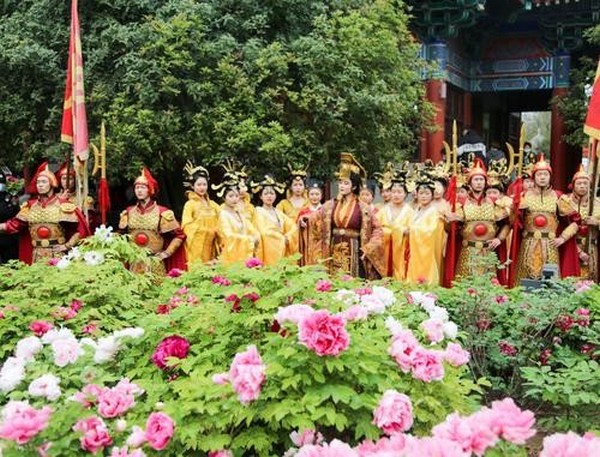 Công viên Vương Thành là nơi tổ chức các sự kiện văn hóa quy mô lớn