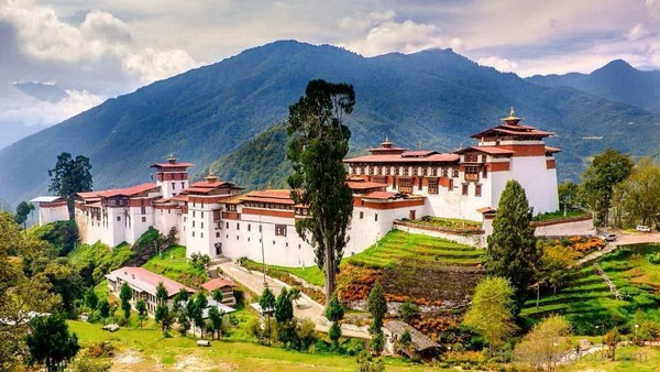 Cung điện Norbulingka phô diễn vẻ đẹp rực rỡ nhất vào mùa hè