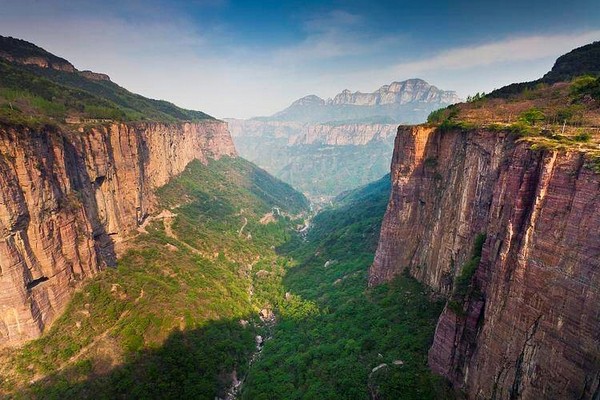Dãy núi Taihang mang trong mình vẻ đẹp hùng vĩ, tráng lệ