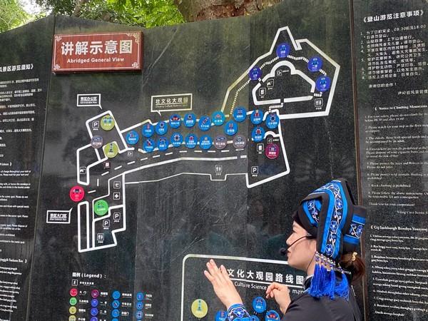 Du khách sẽ được chiêm ngưỡng nhiều điểm tham quan nổi bật