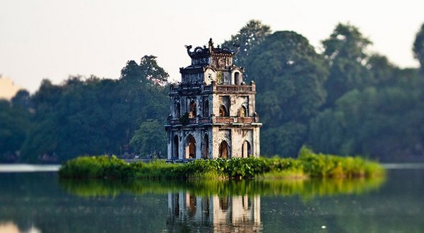 Hồ Hoàn Kiếm là biểu tượng của Hà Nội