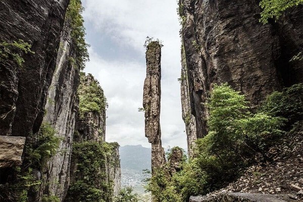 Hẻm núi lớn Enshi là một kỳ quan thiên nhiên ngoạn mục