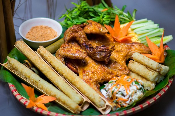 Hòa Bình còn níu chân lữ khách bởi nền ẩm thực độc đáo, đậm đà bản sắc núi rừng