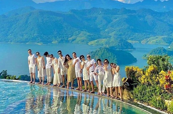 Du khách có thể lựa chọn nhiều phương tiện di chuyển