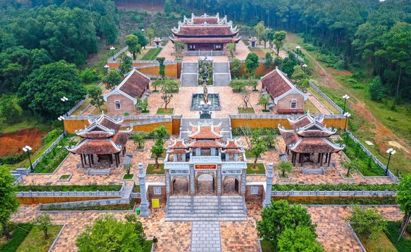 Đền thờ gia tiên Chủ tịch Hồ Chí Minh