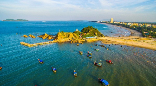 Cửa Lò nổi tiếng với không gian lý tưởng cho nhiều hoạt động