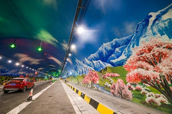 Chinh Phục Đường Hầm Thiên Sơn (Tianshan Shengli Tunnel) Tại Tân Cương