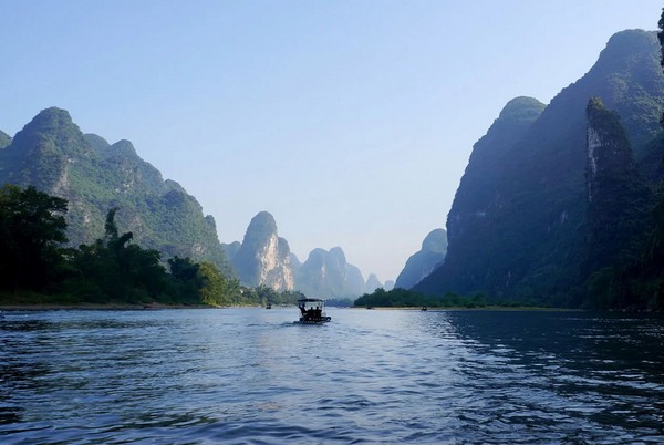 Thắng cảnh sông Li tại Hai sông bốn hồ