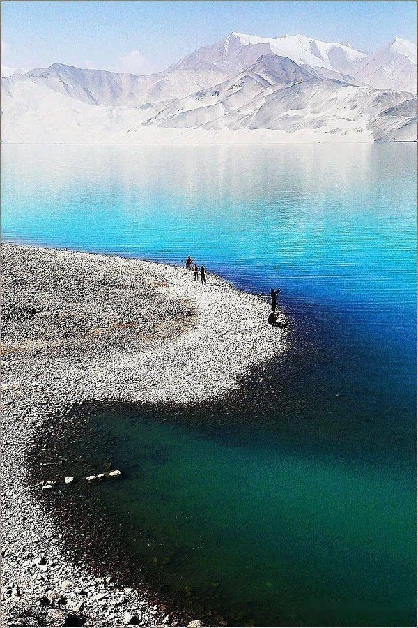 Hồ Cát Trắng Baishahu, viên ngọc quý ẩn mình giữa cao nguyên Pamir