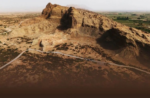 Đường Vương Thành và Tháp canh cổ có lịch sử hơn 2.200 năm