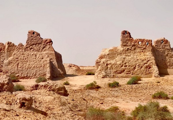 Thành cổ Qilan là một trong những khu di tích thành cổ quy mô lớn