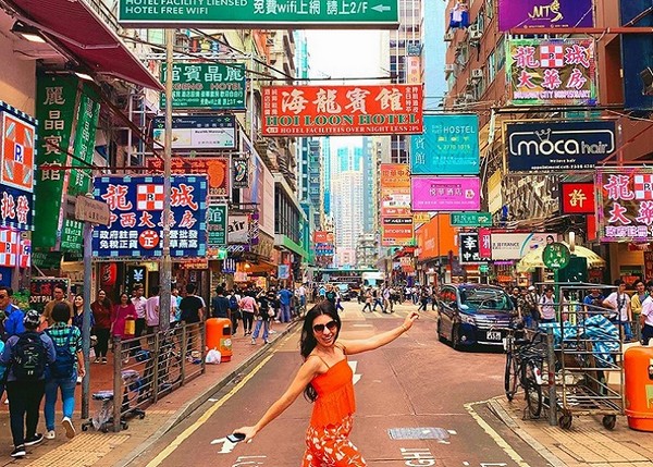 Chợ Quý Bà Hong Kong đông đúc khách du lịch