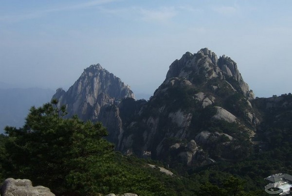 Trekking đỉnh Liên Hoa hùng vĩ