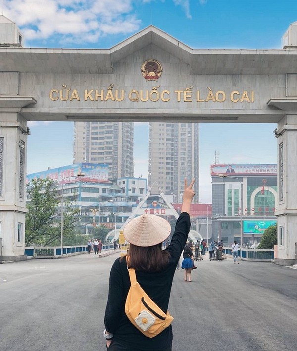 Check-in Cửa khẩu Quốc tế Lào Cai