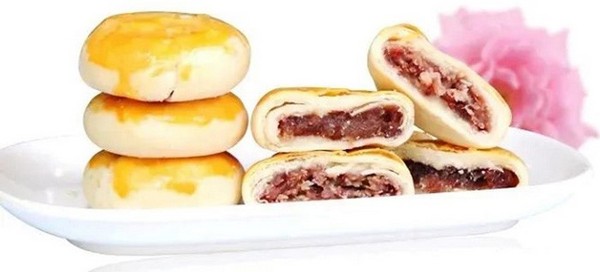 Bánh Mẫu Đơn chính là linh hồn của những món ngọt truyền thống nơi đây.