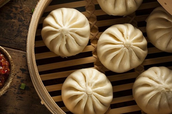 Bánh Bao Nhân Thịt là món ăn vặt phổ biến tại Lạc Dương