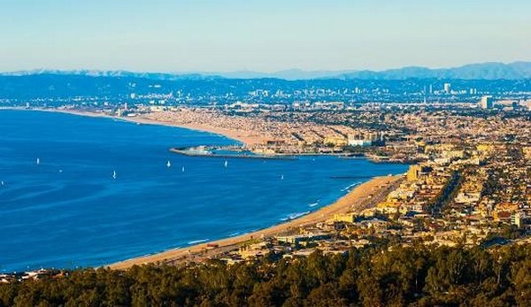 Santa Monica, thành phố ven biển thuộc bang California