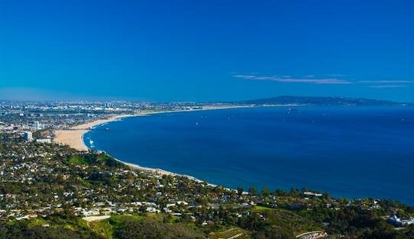 Santa Monica, thành phố ven biển thuộc bang California