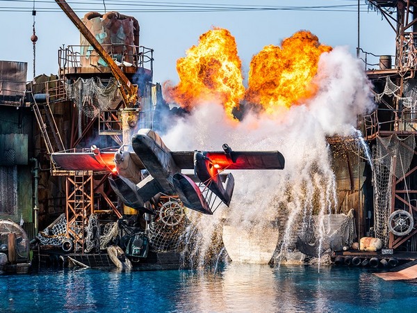 Show diễn WaterWorld tại Universal Studios Hollywood