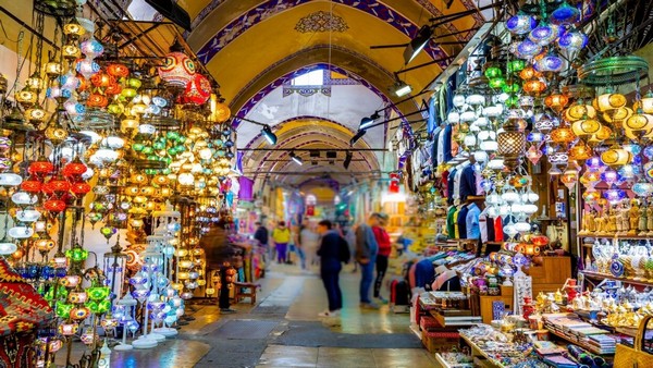 Grand Bazaar là một trong hai thiên đường mua sắm không thể bỏ qua