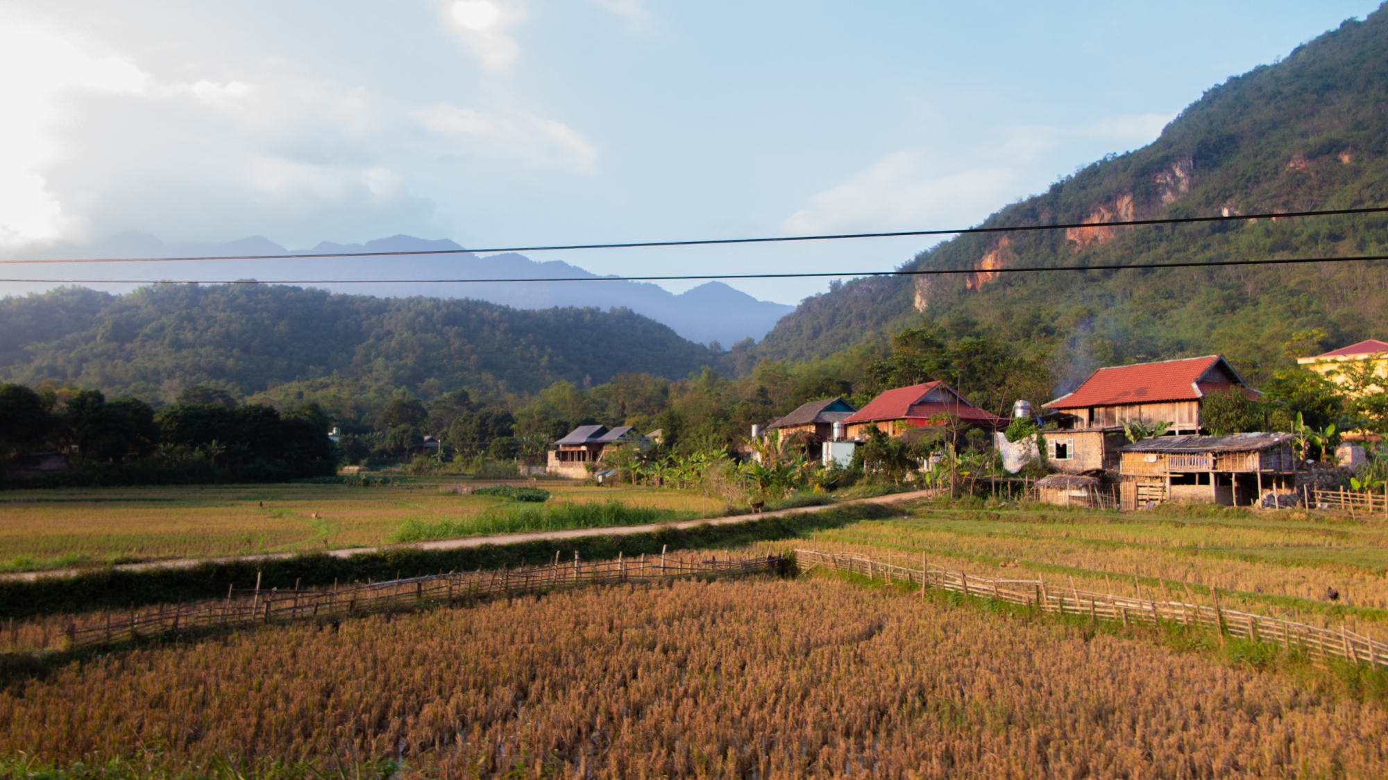 Kinh nghiệm du lịch Mai Châu tự túc giá rẻ từ A-Z