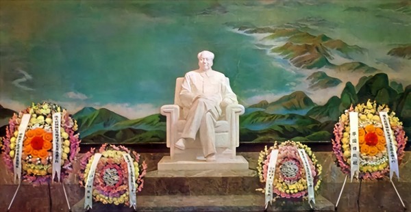 Sinh thời, chủ tịch Mao có ước nguyện được hỏa tang