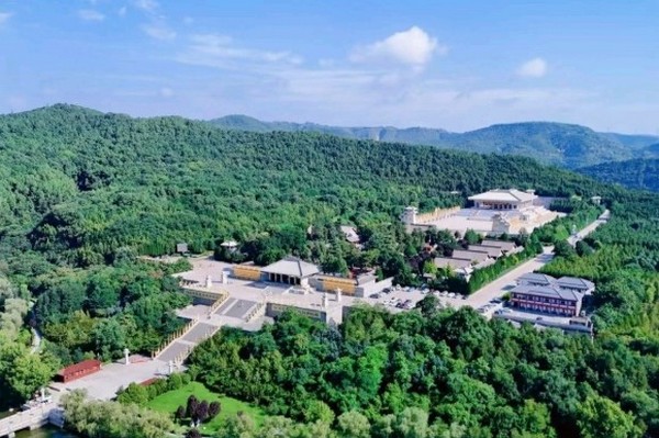 Lăng Mộ Hoàng Đế: Di Sản Văn Hóa Thiêng Liêng Của Trung Quốc