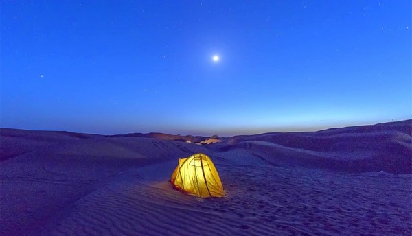 Tiến sâu vào lòng sa mạc Taklamakan – sa mạc cát chảy lớn thứ hai thế giới