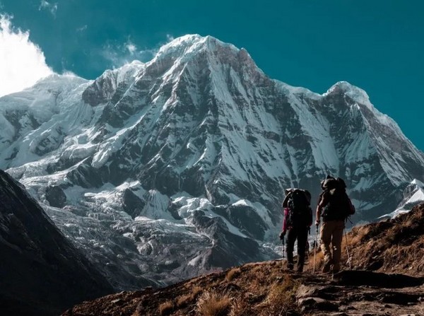 Cảm giác đứng trên một mỏm đá cao, phóng tầm mắt bao quát toàn cảnh