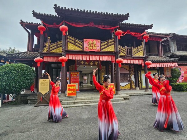 Diện tích của Phim Trường Thiên Long Bát Bộ vô cùng rộng lớn