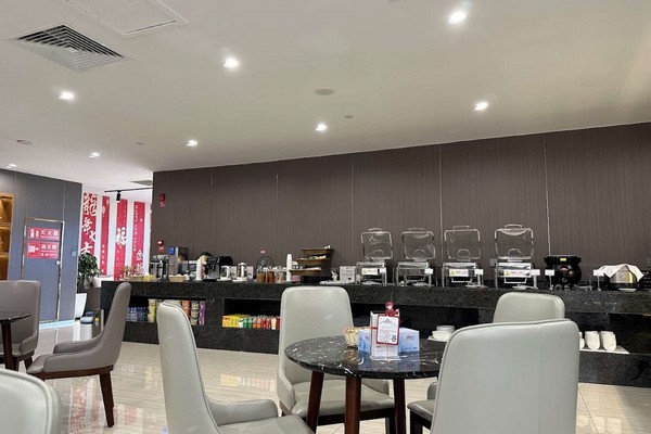 Hầu hết các chuyến bay nội địa và quốc tế đều hạ cánh tại Nhà ga hành khách số 3