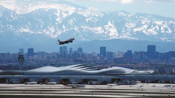 Hệ thống hạ tầng bay còn bao gồm mạng lưới đường lăn phức tạp